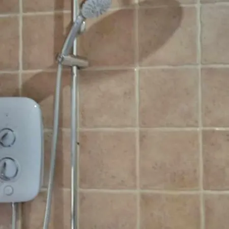 Glenadagh Oughter 度假居 巴利卡斯尔